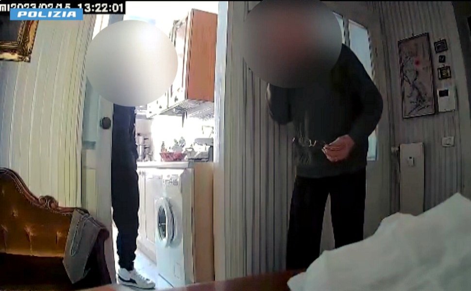 polizia arresti 10 truffe anziani 1