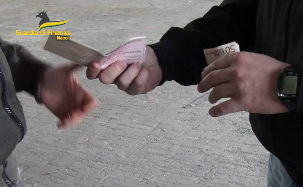 usuraio guardia finanza 02