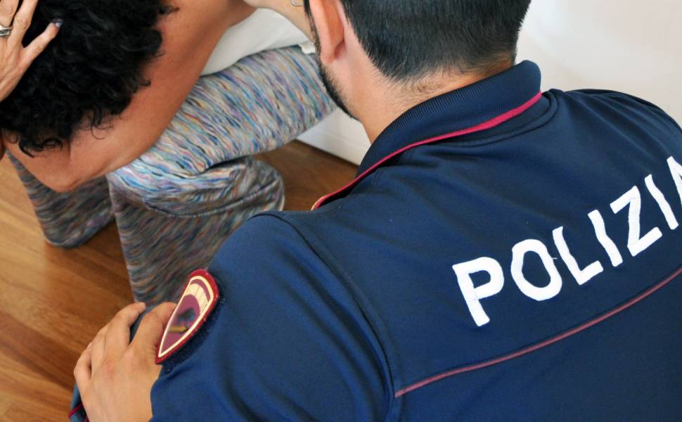 violenza maltrattamenti polizia