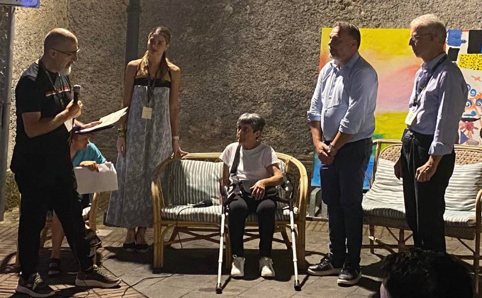 Eda Papa volontaria 02