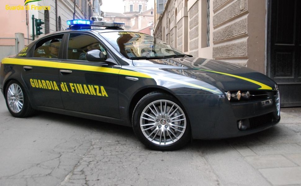 guardia finanza reggio emilia