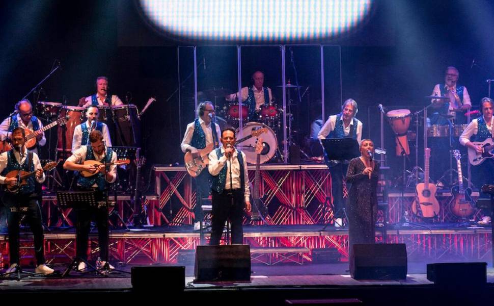 "Napoli, tre punti a capo", concerto della Nuova Orchestra Italiana fondata da Arbore 51 nuova orchestra italiana
