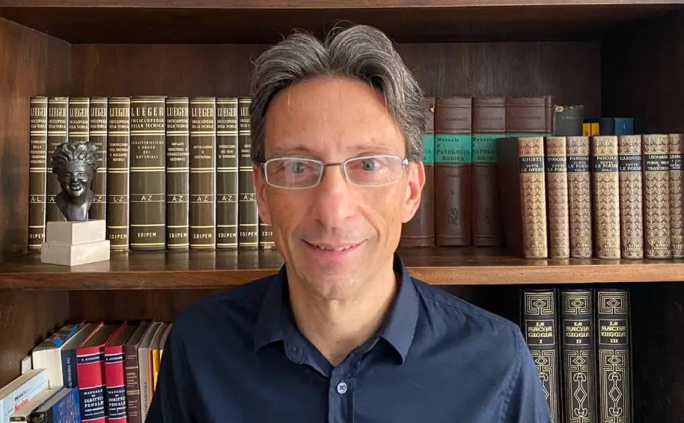 prof Roberto Beneduci