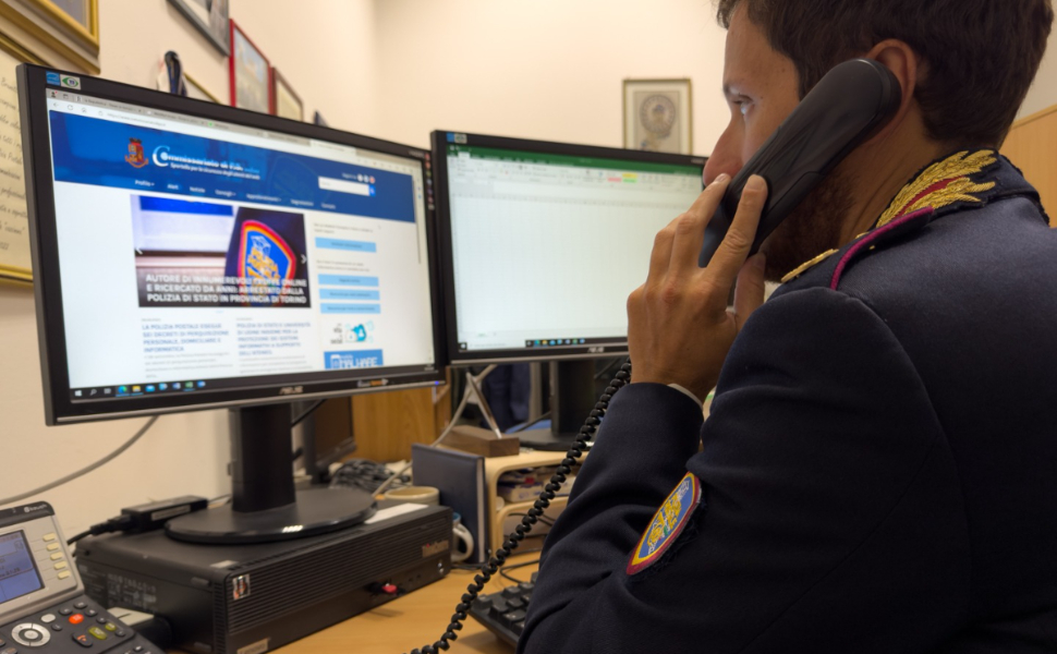 "Soldi in cambio di Like? Non cadere nella truffa!". L'appello social della Questura di Cosenza 51 questura-cosenza_sezione-cybersicurezza.