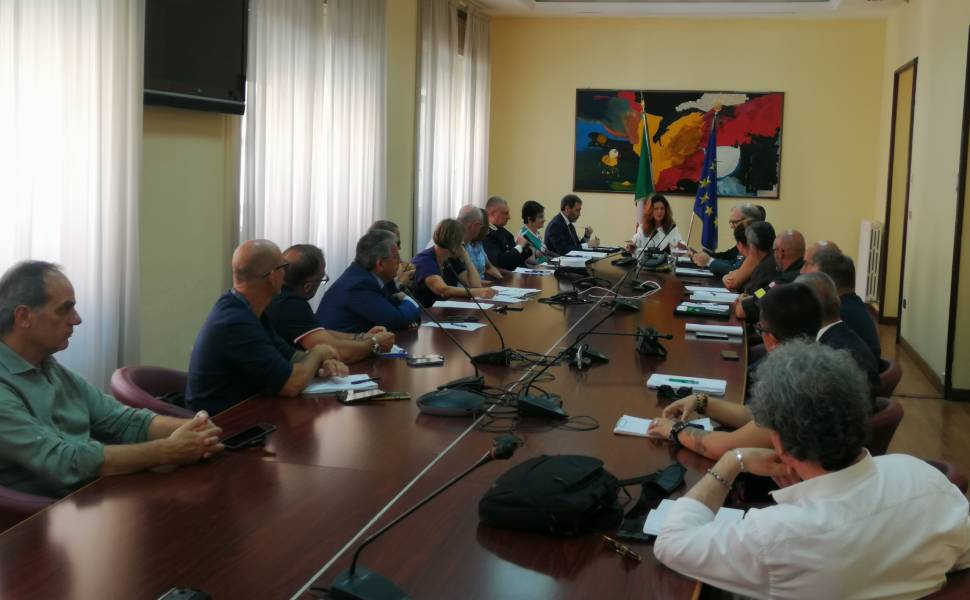 riunione prefettura cosenza 01