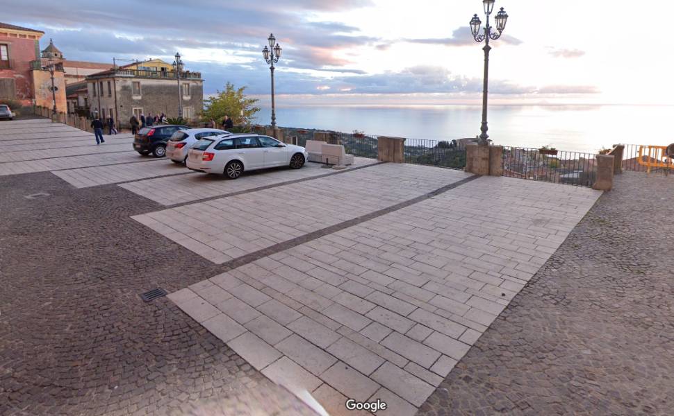 piazza indipendenza fuscaldo