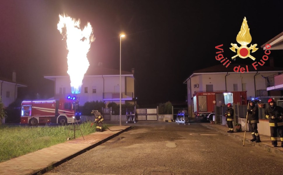 vigili fuoco bombolone gpl