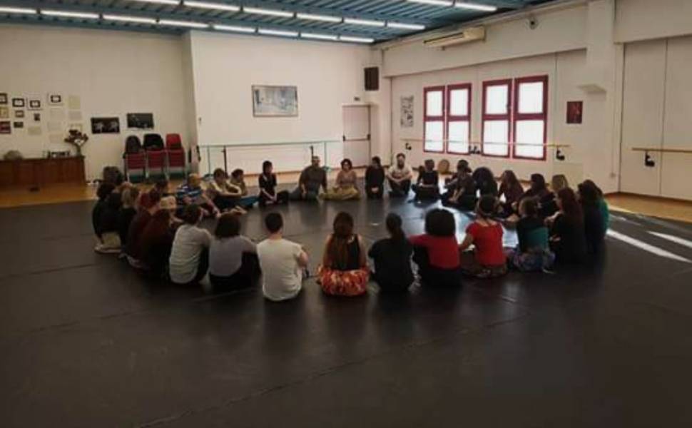 Across the Universe paterno 01