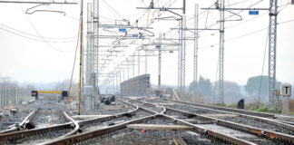 Binari ferrovia treni linea ferrata1