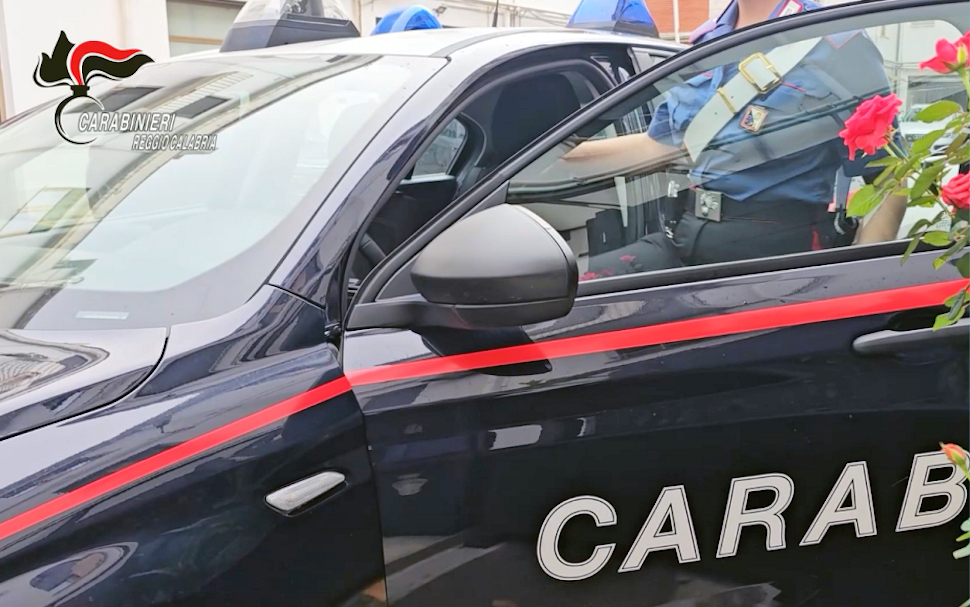 Carabinieri auto reggio Calabria
