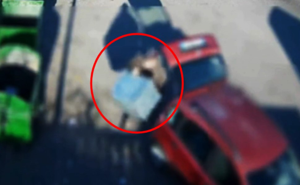 Frammento fototrappola rifiuti