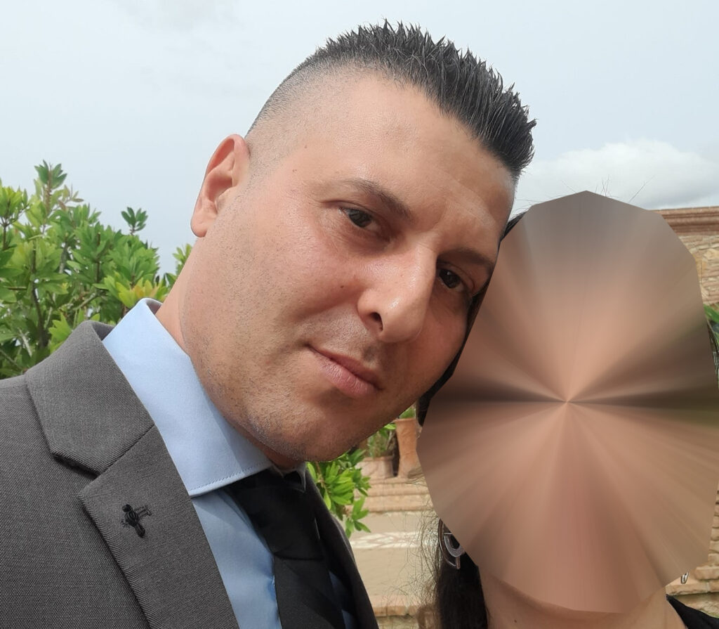 Poliziotto uccide un 44enne a colpi di pistola, l'agente rischia il linciaggio: è giallo sulla sparatoria 1 Francesco Chimirri