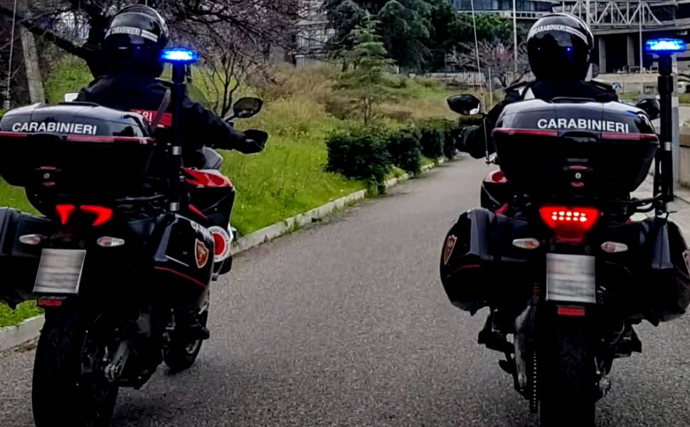 Controlli nel weekend: 31enne denunciato per il furto di un'autoradio. Marijuana nascosta in un'aiuola 51 carabinieri reggio calabria 1