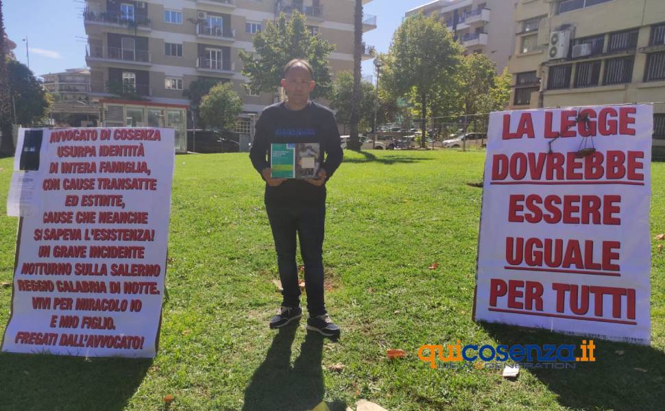 fregato avvocato tribunale cosenza protesta