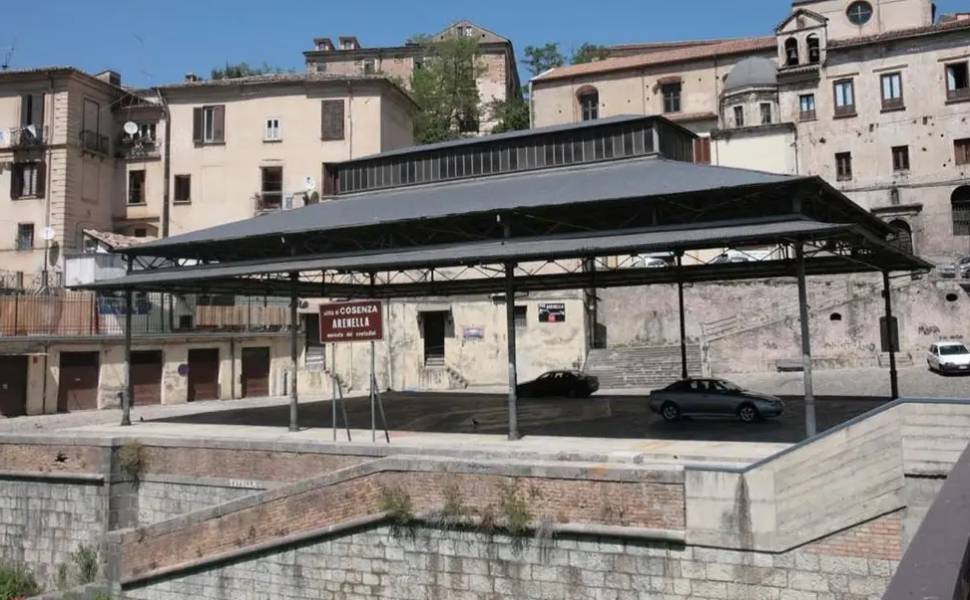 piazza arenella cosenza