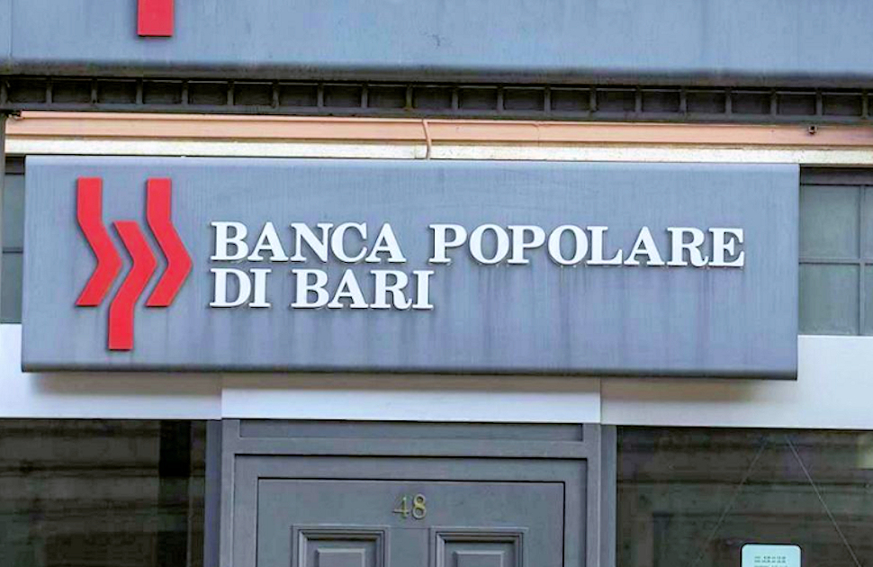 Cosenza, operazioni bancarie non trasparenti. Risparmiatrice e impresa risarciti con 140mila euro 55 Banca popolare bari