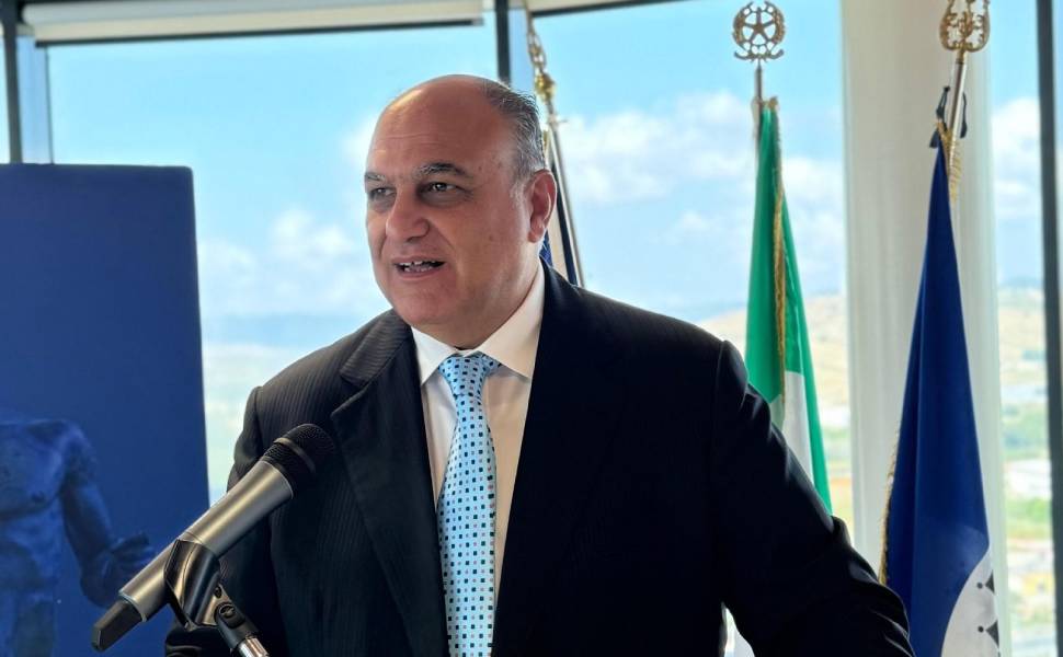 Giovanni Calabrese assessore regionale al lavoro