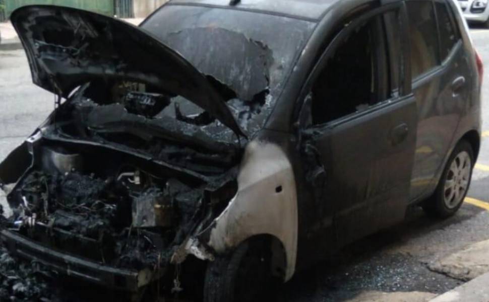 auto incendiata avvocato mammoliti