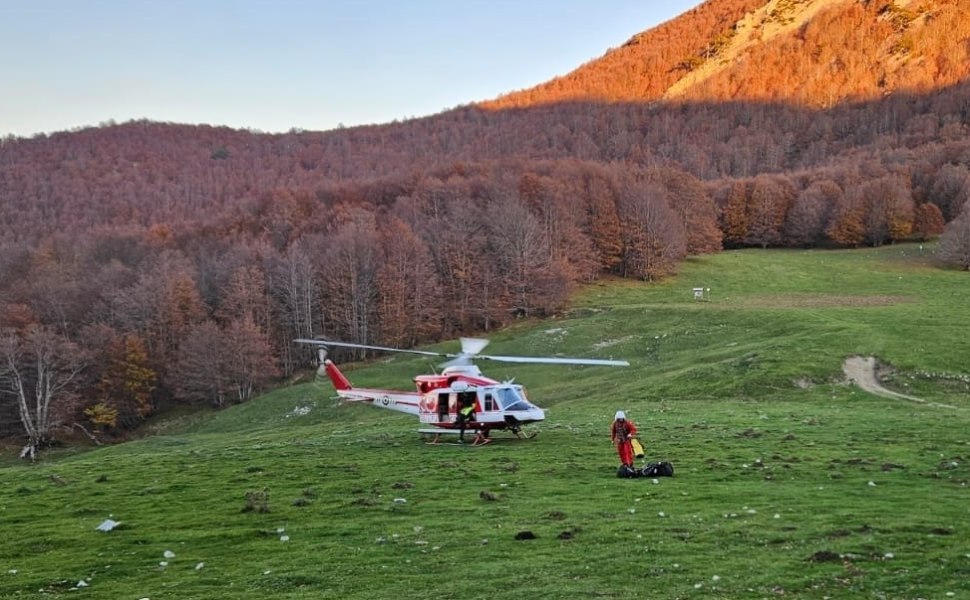 escursionisti pollino elicottero vigili del fuoco