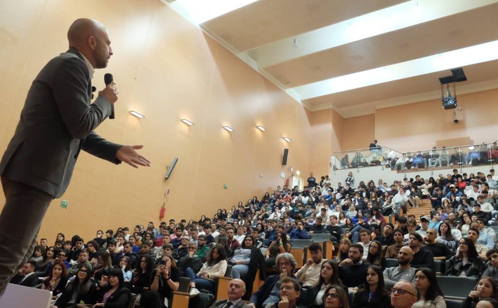 non ci ferma nessuno luca abete catanzaro 02