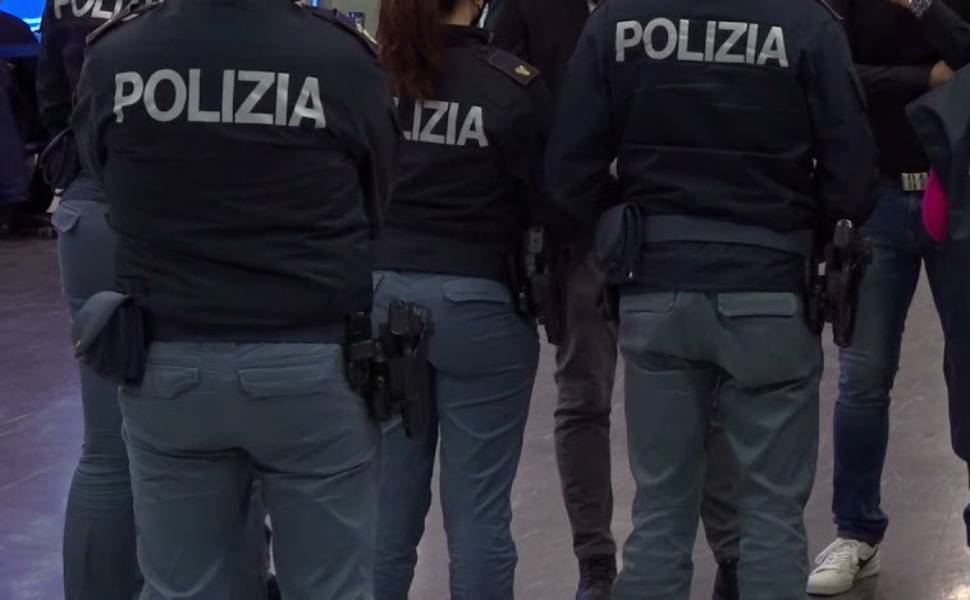 polizia aeroporto