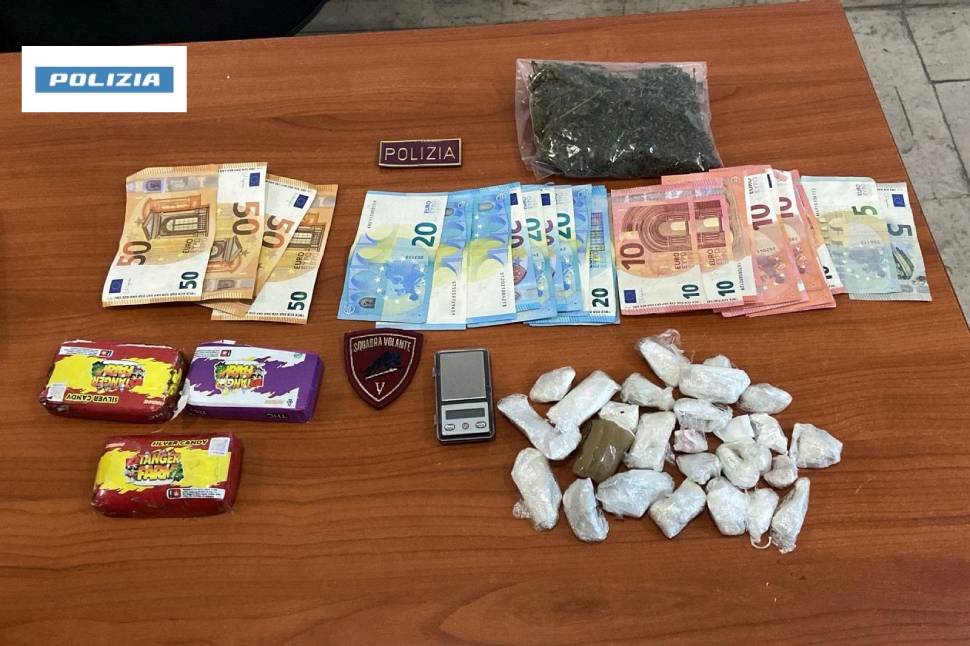 polizia volanti cosenza droga