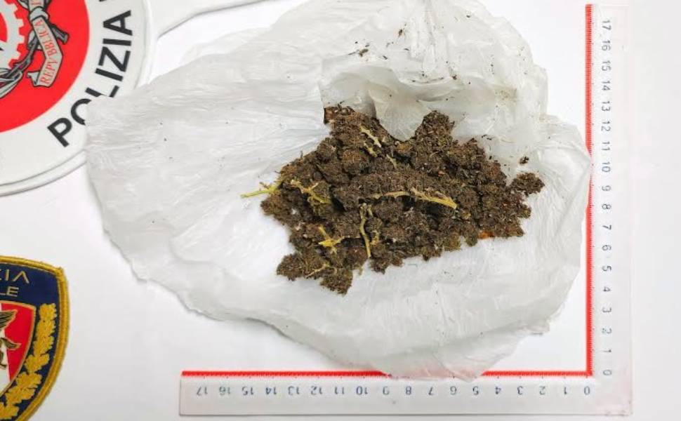 sequestro-marijuana istituto scuola