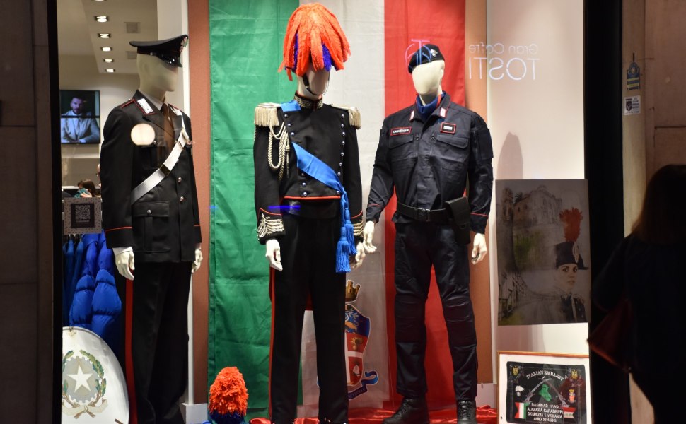 uniformi carabinieri corso mazzini cosenza 02