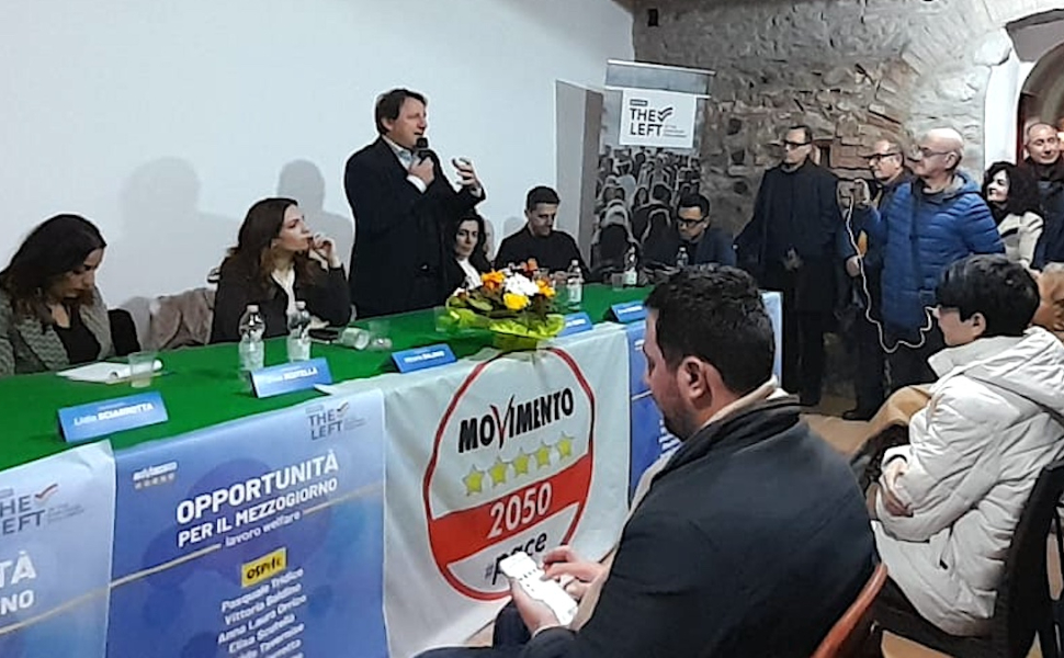 Iniziativa-M5S-a-Corigliano-Rossano