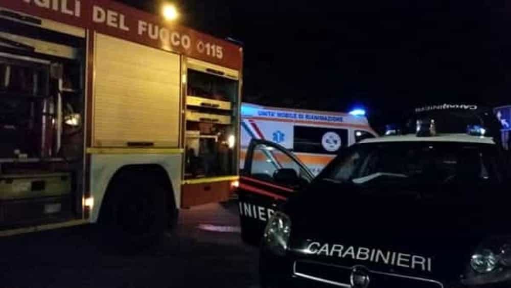 carabinieri vigili del fuoco ambulanza 118 notte