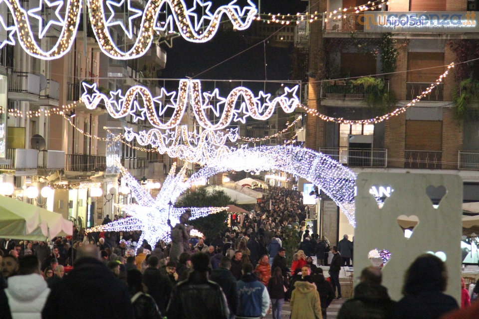 Quanto hanno speso i calabresi questo Natale? 783 milioni: a Cosenza la spesa più alta 74 mercatininatale 22