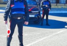 carabinieri posto blocco controllo