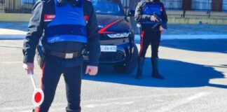 carabinieri posto blocco controllo