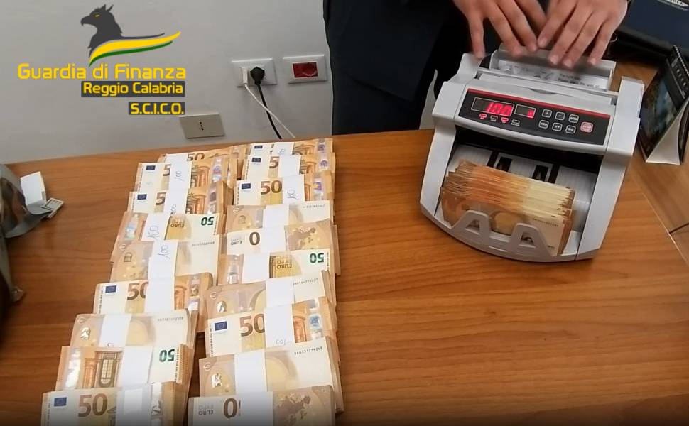 guardia finanza denaro
