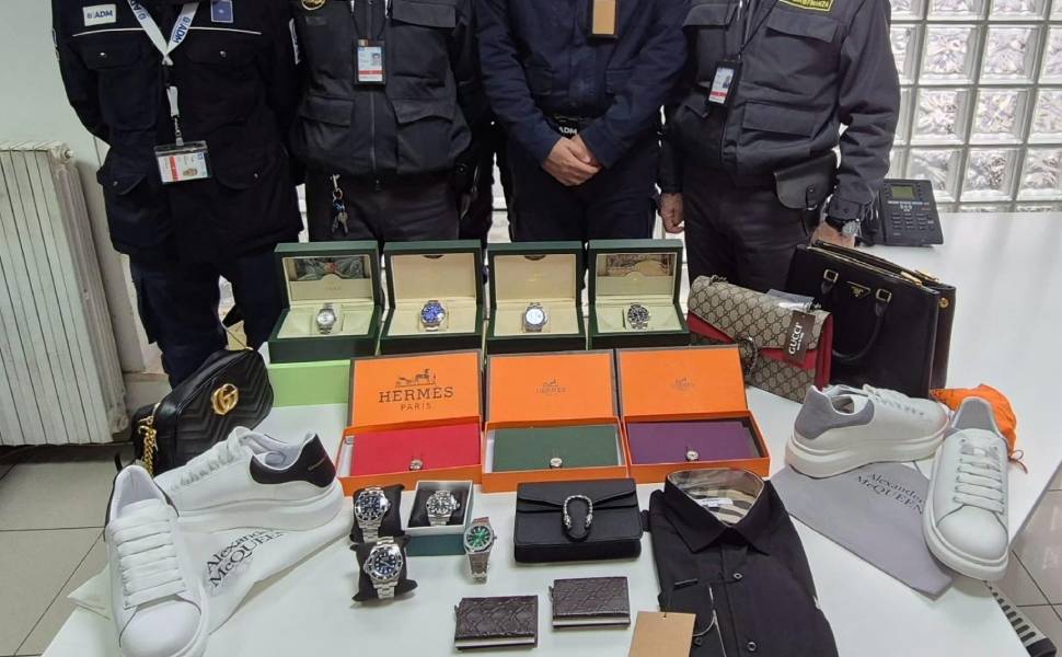 sequestro orologi lusso aeroporto lamezia