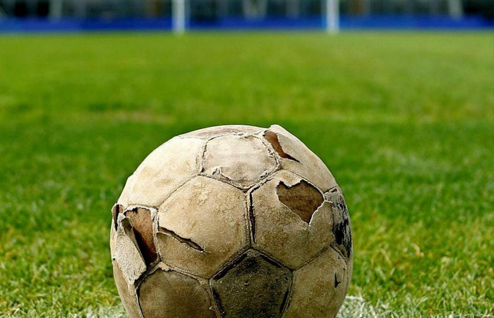 Caloveto aggredito calciatore