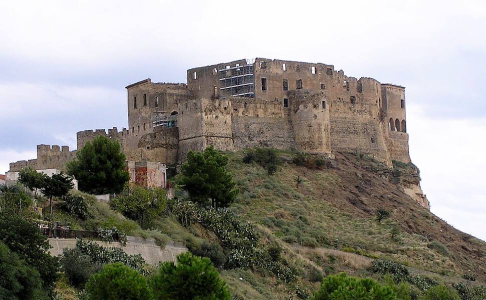 castello rocca imperiale
