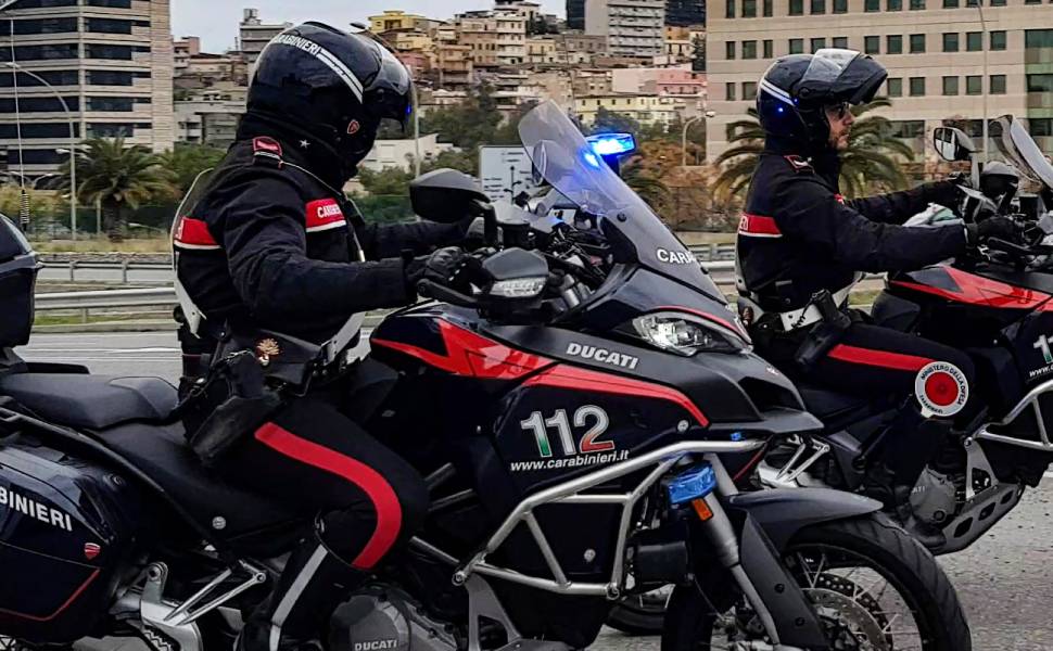carabinieri moto reggio