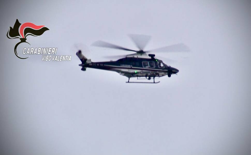 elicottero carabinieri vibo