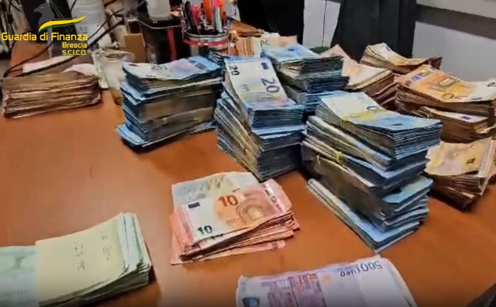 Sequestrarono imprenditore, 6 arresti a Brescia. Le indagini su false fatture con società legate alla 'ndrangheta 2 gdf brescia