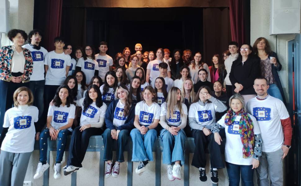 Cosenza, scambio culturale con la Francia del liceo Telesio: 33 studenti del Loubet di Valence 55 gemellaggio telesio francia 02