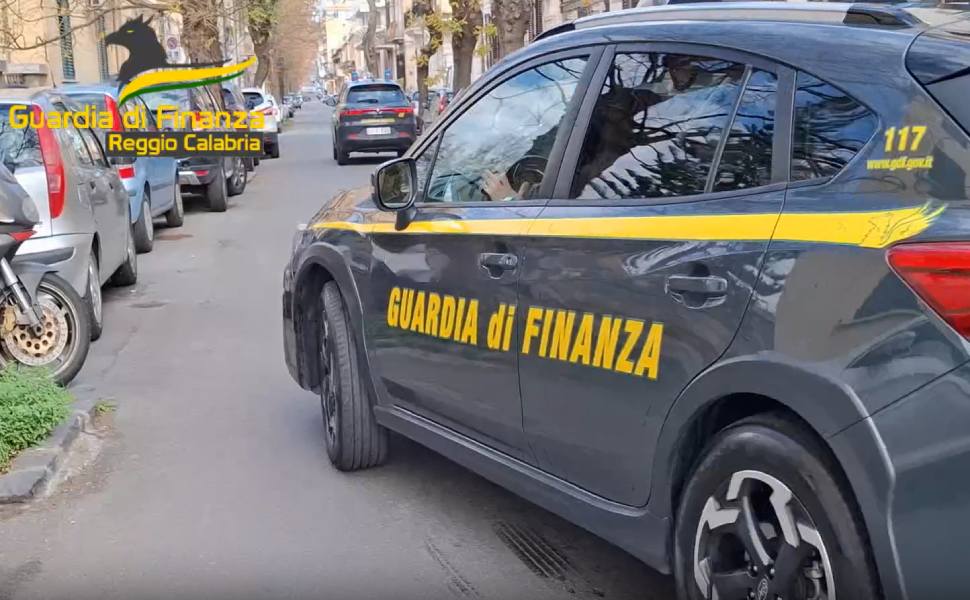 guardia finanza reggio