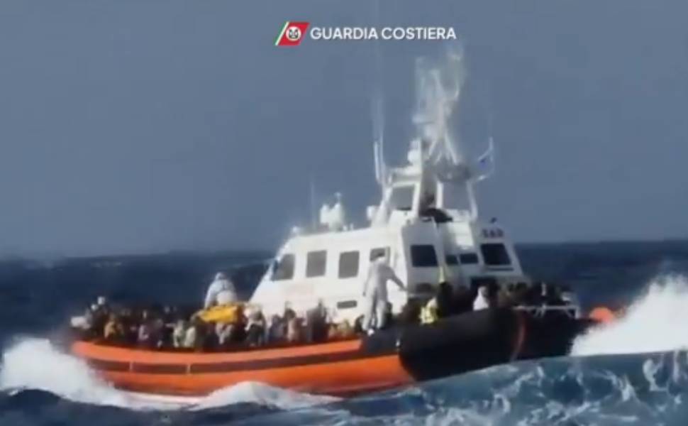 salvataggio 130 migranti