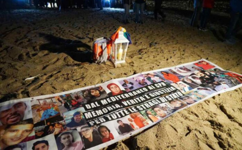 vittime del naufragio - foto ANSA