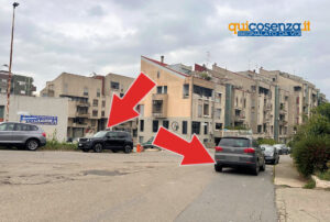 Auto parcheggi Rende cavalcavia via Pertini5