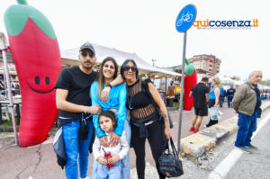"Facce da Fiera" 2025: volti, colori e scatti dal tradizionale evento fieristico di Cosenza - FOTO 56 Fiera di San Giuseppe2025 facce06