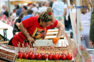 "Facce da Fiera" 2025: volti, colori e scatti dal tradizionale evento fieristico di Cosenza - FOTO 82 Fiera di San Giuseppe2025 facce22