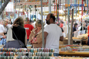 "Facce da Fiera" 2025: volti, colori e scatti dal tradizionale evento fieristico di Cosenza - FOTO 86 Fiera di San Giuseppe2025 facce27