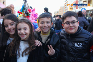 "Facce da Fiera" 2025: volti, colori e scatti dal tradizionale evento fieristico di Cosenza - FOTO 114 Fiera di San Giuseppe2025 facce56