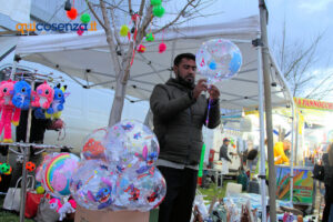 "Facce da Fiera" 2025: volti, colori e scatti dal tradizionale evento fieristico di Cosenza - FOTO 72 Fiera di San Giuseppe2025 facce67